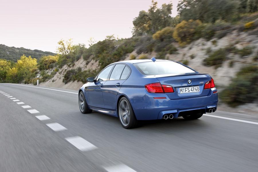  BMW M5 2011 года  (фото 269 из 344)